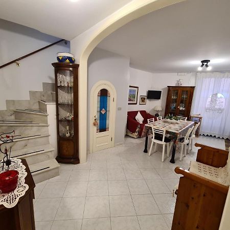 Casa Vacanze Lalia 马奥莱 外观 照片